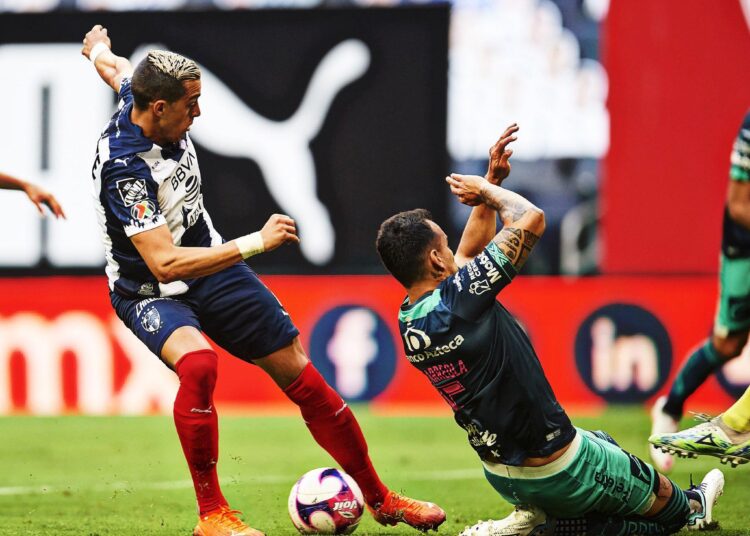 Rayados muestra buen futbol y gana 3-1 ante Puebla