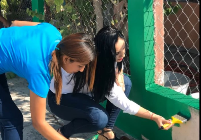 Llevan acabo programa Pinta tu barda en Jimenez