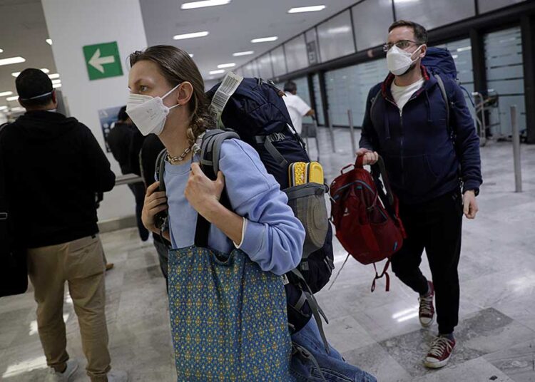 COFEPRIS autoriza laboratorios para pruebas de Covid en AICM