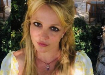 Britney Spears baila reggaetón y la tunden en redes
