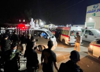 Mueren pacientes en incendio de hospital Covid en Irak