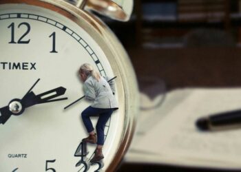 Inicia Horario de Verano esta madrugada, no olvides adelantar una hora reloj