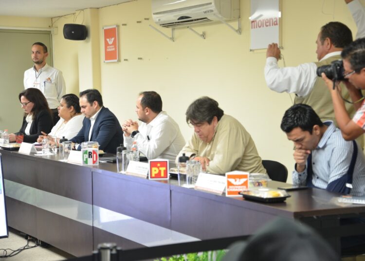 Entrega PT al IETAM registro de candidato sustituto para Soto La Marina