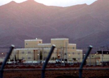 Una pequeña explosión destruyó una pequeña parte de la ruta de suministro de energía en Irán