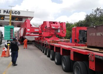 Trasladan turbina desde Tampico a planta de Iberdrola en SLP