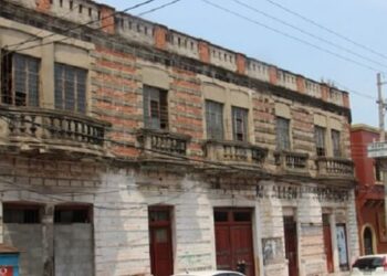 Debido a que la temporada de ciclones se someterá a revisión edificios viejos en Tampico