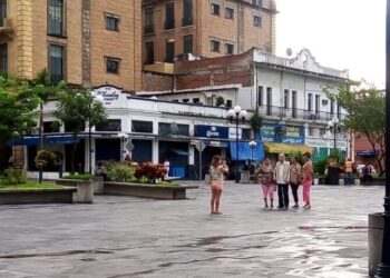 Piden a Turistas de la zona de Tampico-Madero el uso de cubrebocas