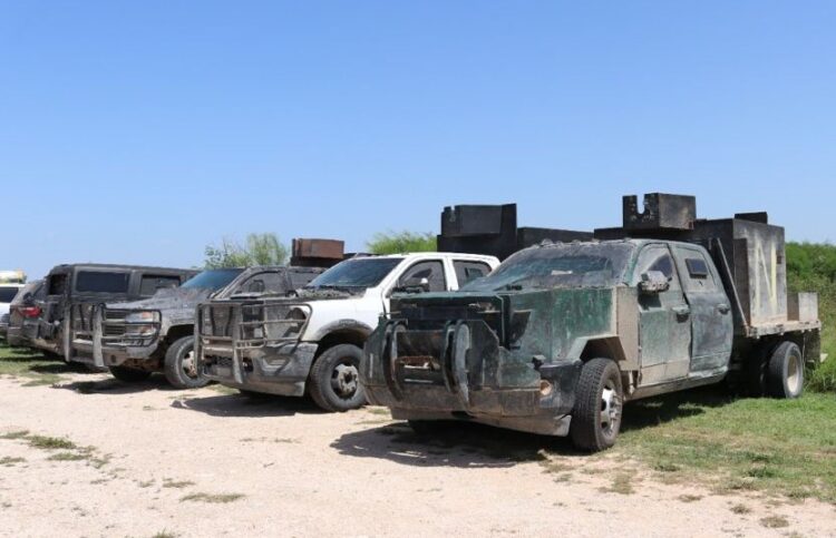Aseguran 14 blindadas en la frontera de Tamaulipas