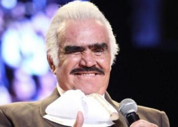 Operan de emergencia a Vicente Fernández tras caída en su rancho