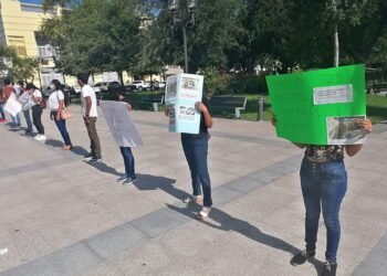 En Victoria, jóvenes se niegan a regresar a clases 