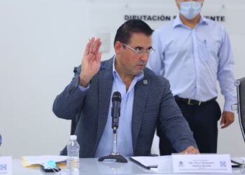 Sale Gerardo Peña del Congreso del Estado