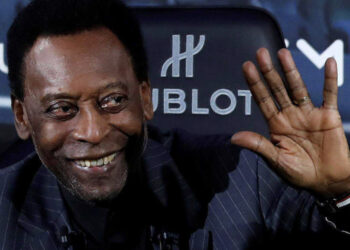 Pelé sale de terapia intensiva