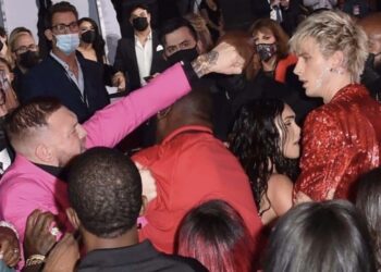 Conor McGregor provoca disturbio en los MTV Video Music Awards