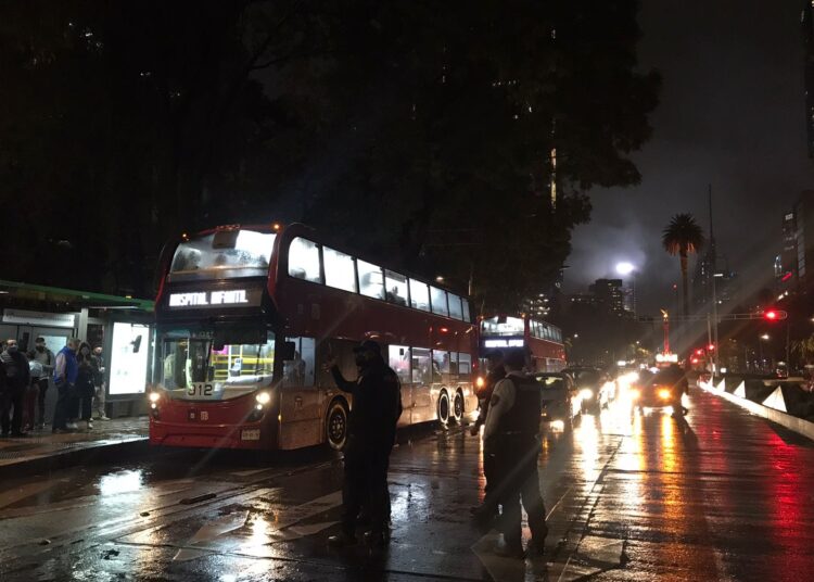 Fuerte sismo sacudio la noche de ayer la Ciudad de México