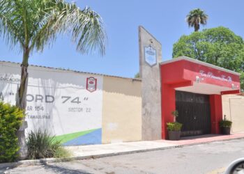 Cierran tres escuelas de Tamaulipas por contagios de Covid entre maestros