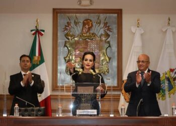 Rindió protesta como Alcaldesa de Nuevo Laredo, Carmen Lilia Canturosas Villarreal