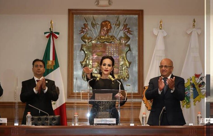 Rindió protesta como Alcaldesa de Nuevo Laredo, Carmen Lilia Canturosas Villarreal