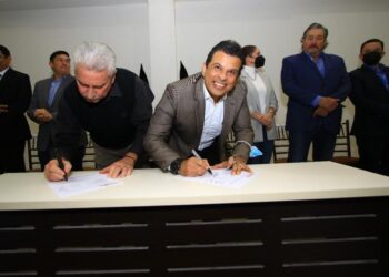 Recibe Lalo Gattás respaldo de Congreso local para recuperar Fondo de Capitalidad