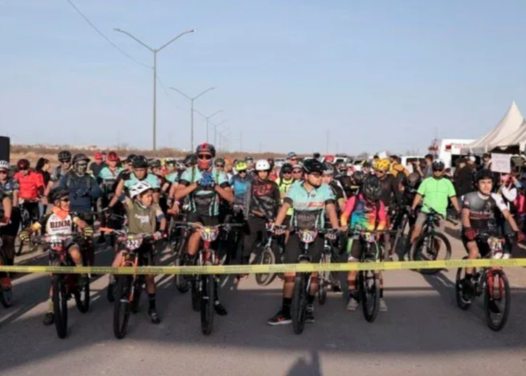 Participan neolaredenses en Maratón Internacional ‘Puerta de las Américas’