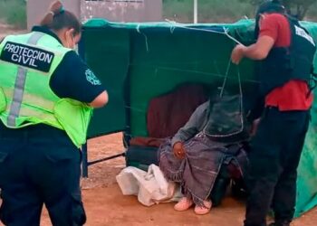 Reconoce Carmen Lilia Canturosas labor de Protección Civil y Bomberos de NLD