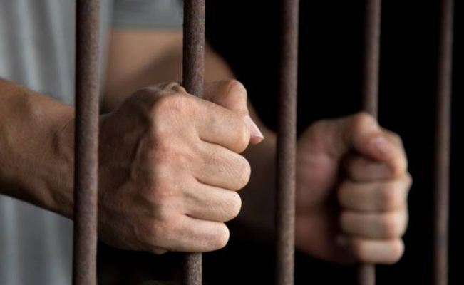 Hombre es sentenciado a 686 años de prisión por violación en España