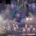 Video. Fuerte accidente: pantalla gigante cae en concierto de la “boy band” Mirror