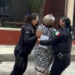 Video. “En el cuarto está el niño”: mamá grita por su hijo atrapado en incendio