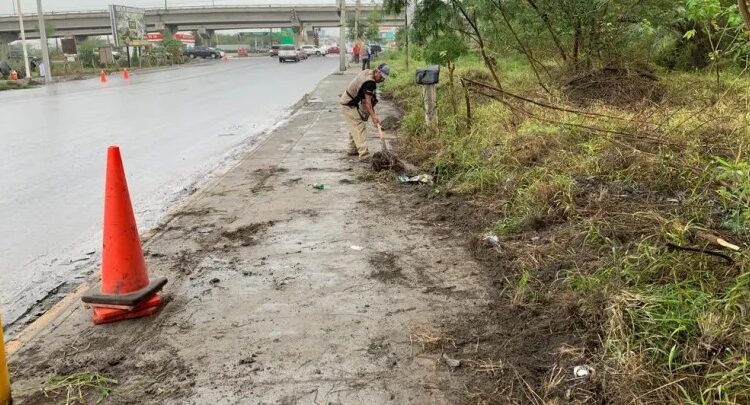 Municipio de Reynosa retira basura acumulada en las calles de la ciudad