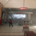 Llueven autos: se les cae encima el techo de un centro comercial