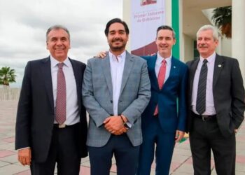 Asiste Alcalde Carlos Peña Ortiz a Primer Informe de Gobierno de Américo Villarreal
