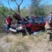 Terrible volcadura de carro Nissan rojo en San Fernando deja a un hombre gravemente herido
