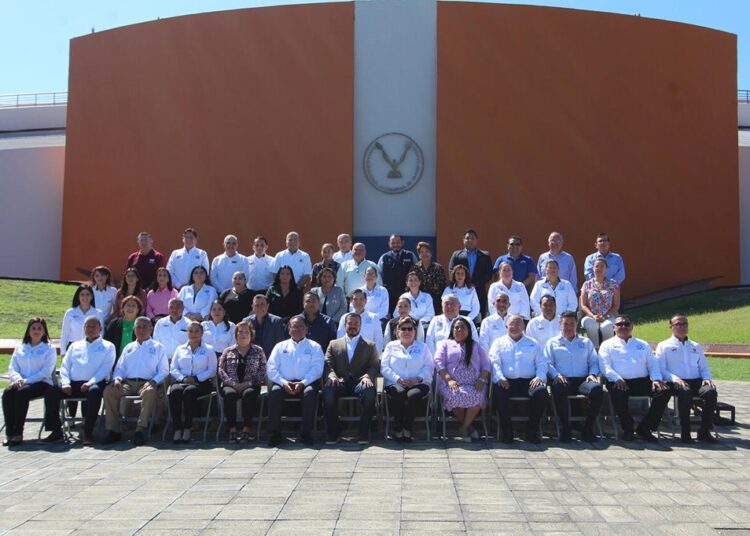 Presenta UAT nuevo modelo de bachillerato a preparatorias incorporadas