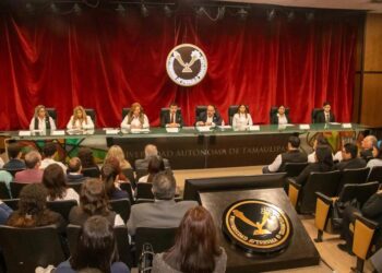 Asume Dámaso Anaya Alvarado la rectoría de la UAT