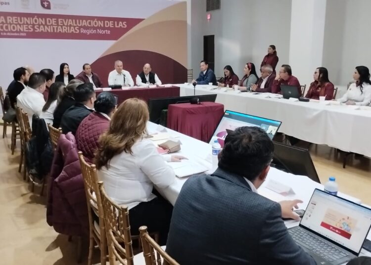 Analiza Secretario de Salud programas fronterizos