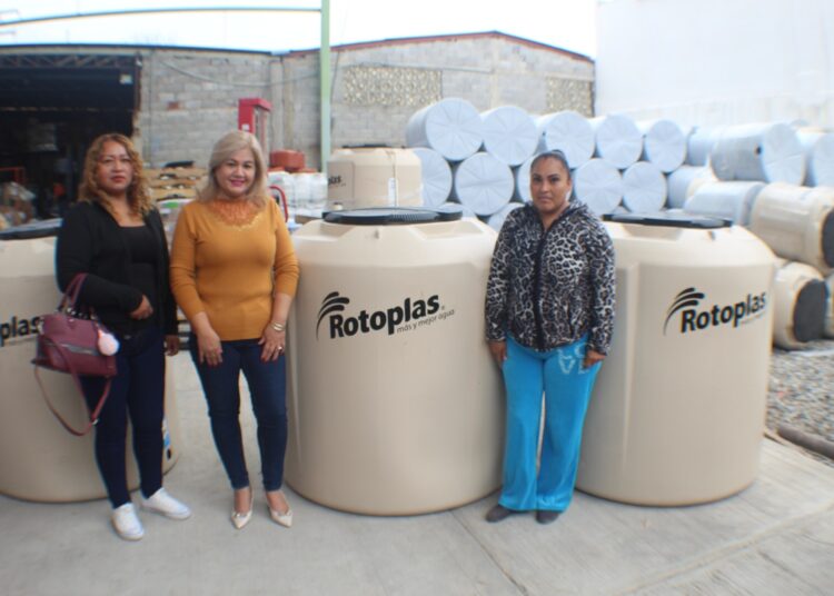 Entrega Municipio Victoria más de 5 mil tinacos con subsidio