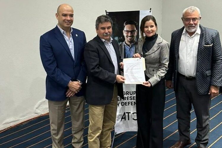 Acuerdan SE, SOP y transportistas impulsar desarrollo económico de Nuevo Laredo
